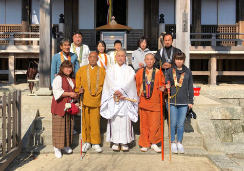 ��b�R ������������